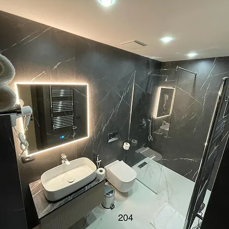 Otel Arbnor Boutique 4*