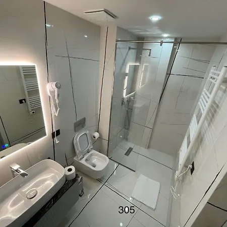 Otel Arbnor Boutique