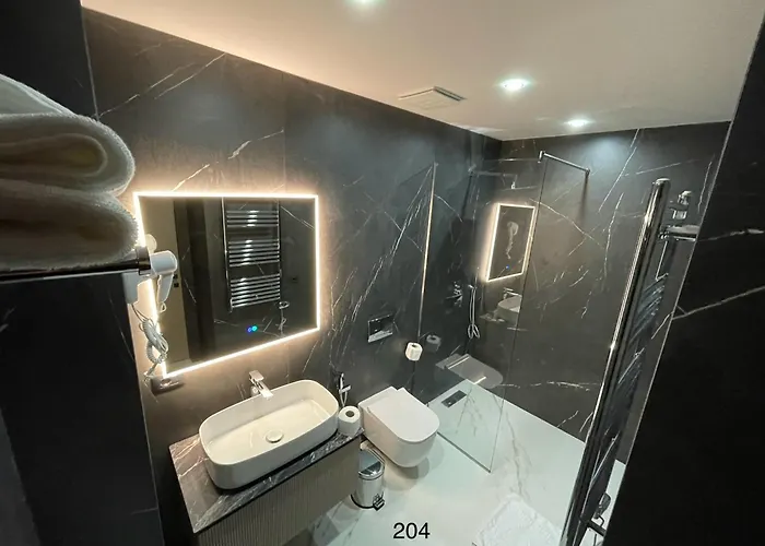 فندق Arbnor Boutique 4*